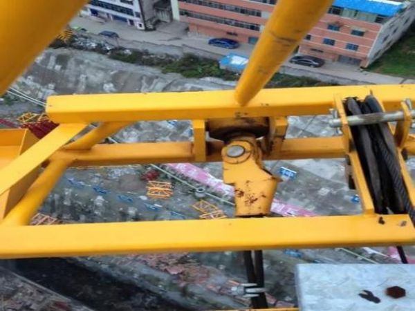 南京市吊车租赁电话_吊车出租要避免产生的问题